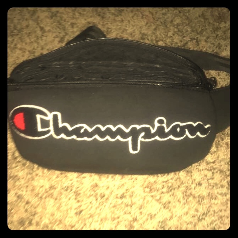Champion Fannie pack